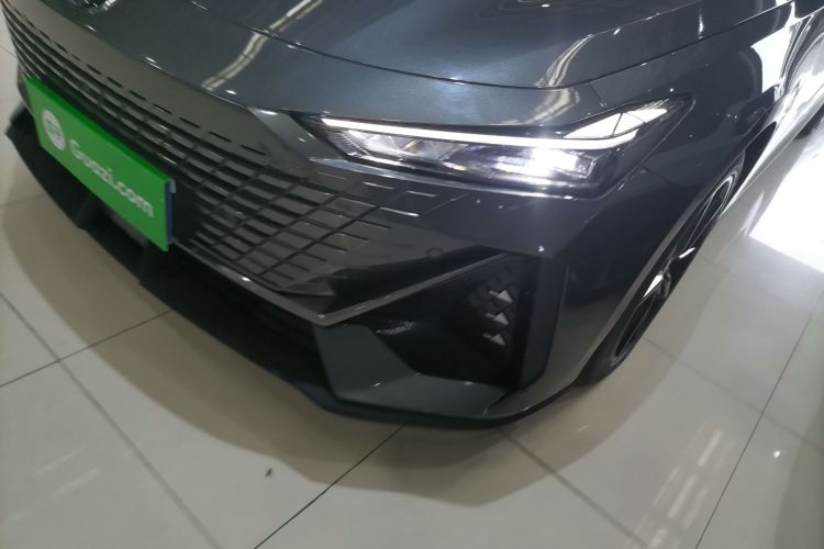 Changan UNI-V 2022 #23 Changan UNI-V 2022 car image #23