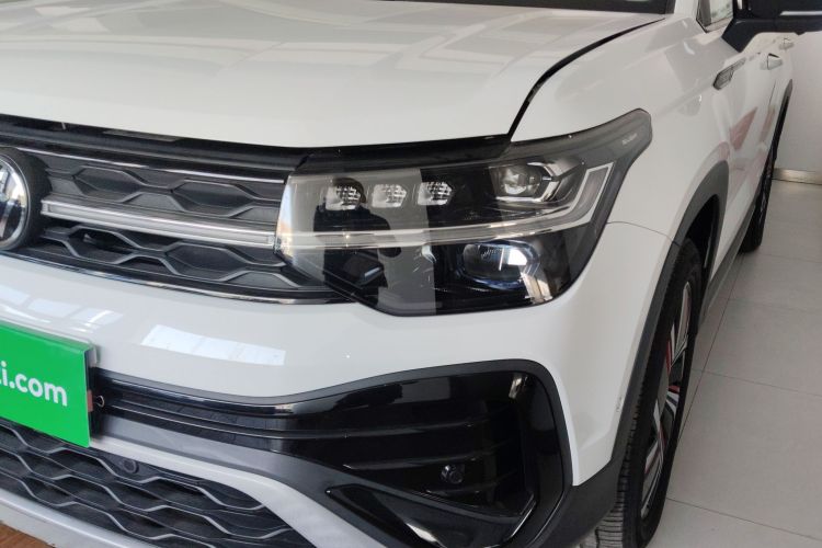 Volkswagen Tharu 2024 car image #23