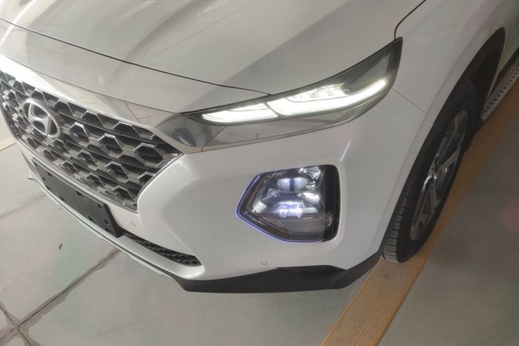 Hyundai Santa Fe 2021 #23 Hyundai Santa Fe 2021 car image #23