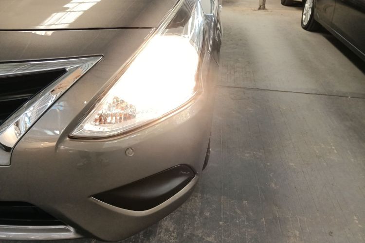 Nissan Sunny 2018 car image #23