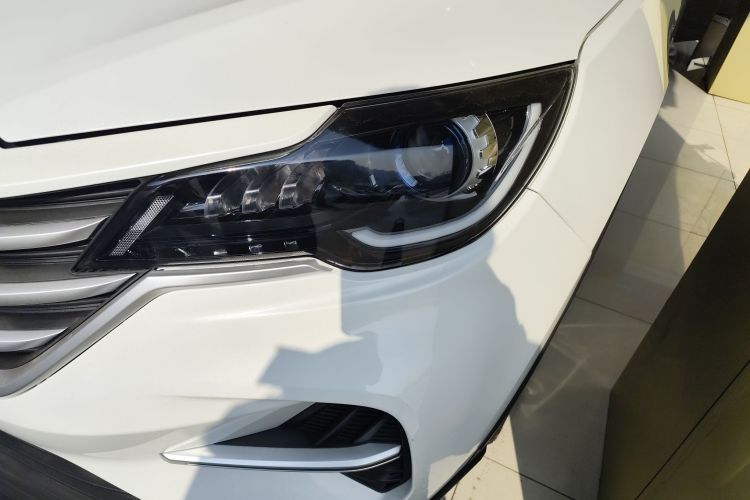 X70M 2020 car image #23