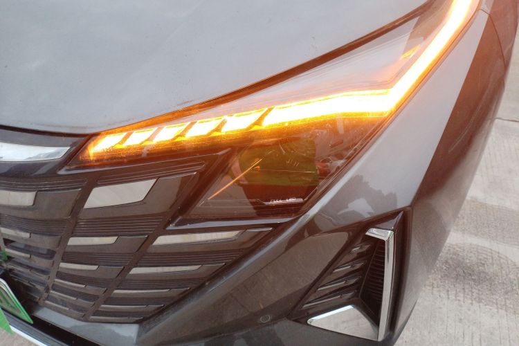 Changan UNI-Z PHEV 2024 #23 Changan UNI-Z PHEV 2024 car image #23