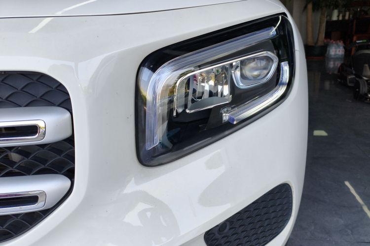 Mercedes-Benz GLB Class 2023 #23 Mercedes-Benz GLB Class 2023 car image #23