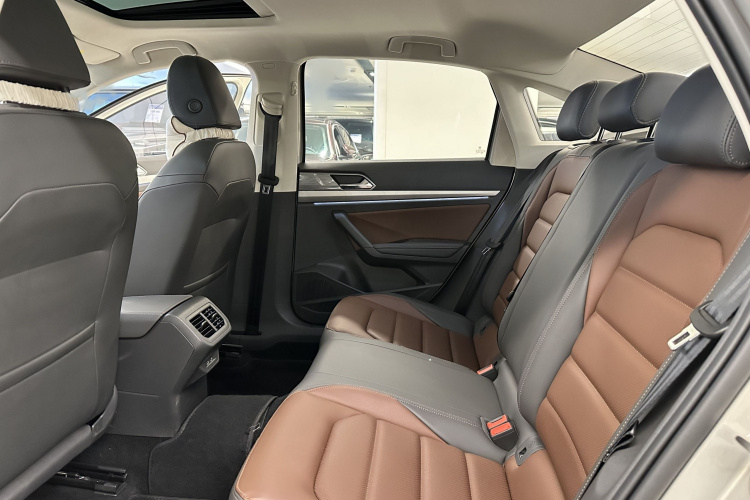Volkswagen Lavida 2019 car image #23