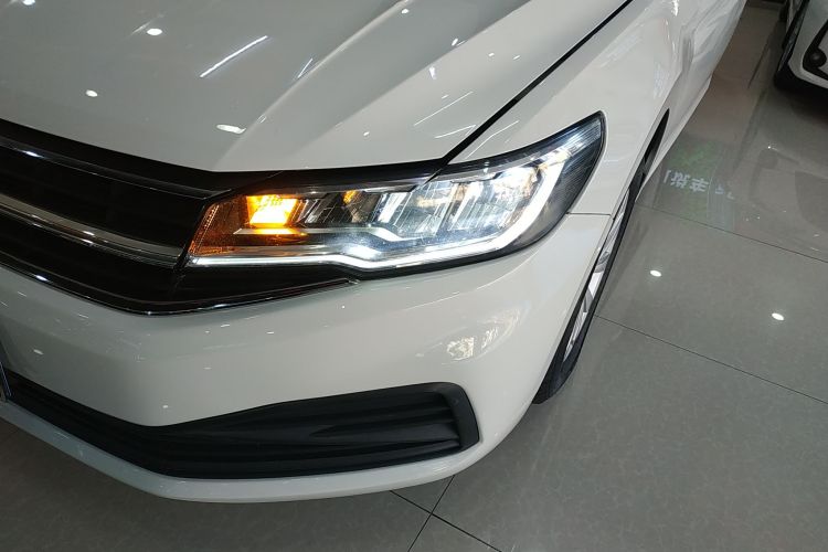 Volkswagen Bora 2021 car image #23