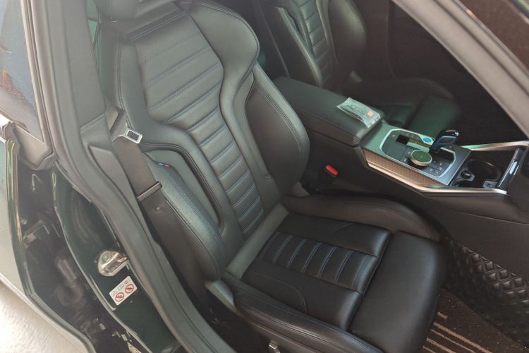 BMW i4 2023 image de voiture #23