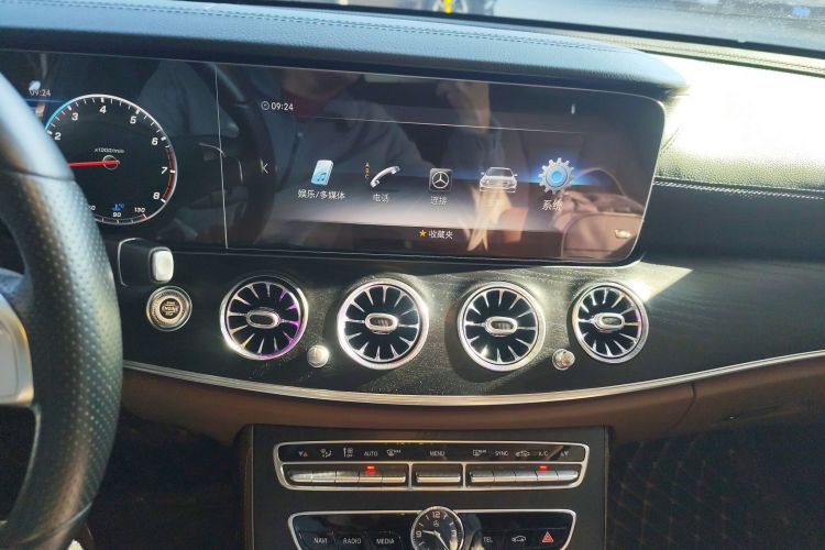 Mercedes-Benz E Class 2019 #23 Mercedes-Benz E Class 2019 car image #23