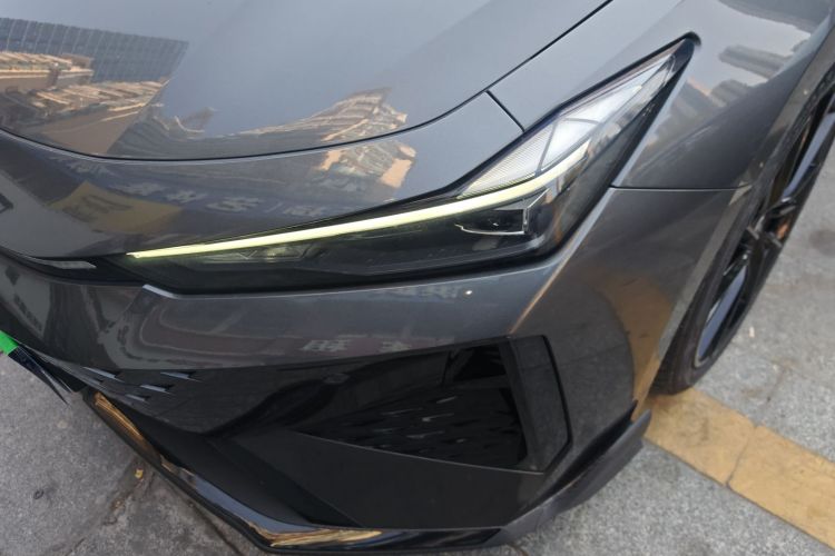 Changan UNI-V 2025 #23 Changan UNI-V 2025 car image #23