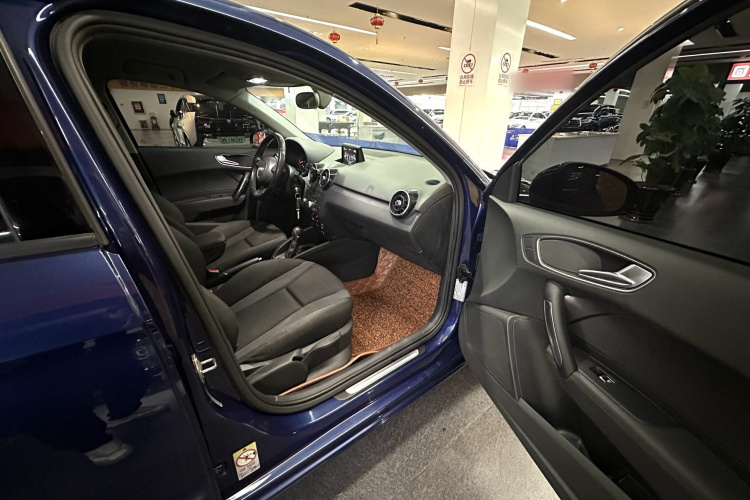 奥迪 奥迪A1 2017 汽车图片 #23