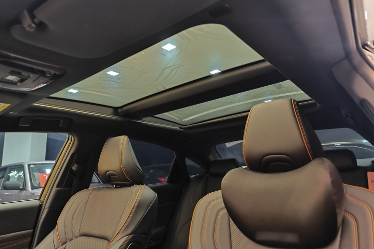Toyota Avalon 2024 car image #23