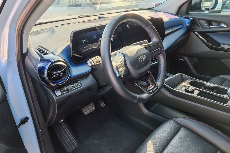 Chevrolet Equinox Plus 2024 #23 Chevrolet Equinox Plus 2024 car image #23