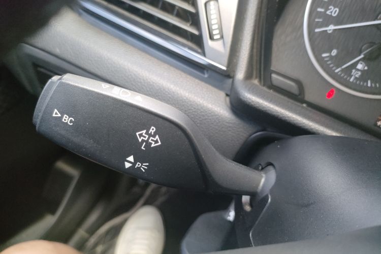 BMW 2 Series Tourer 2016 imagem de carro #23