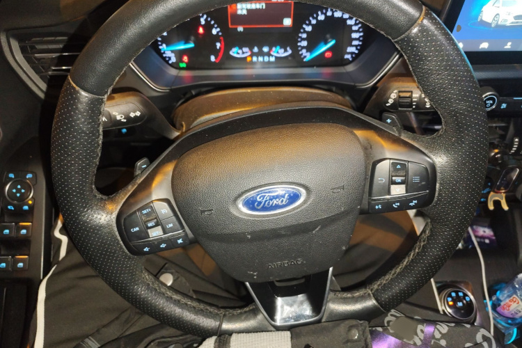 Ford Focus Active 2020 #23 Ford Focus Active 2020 car image #23