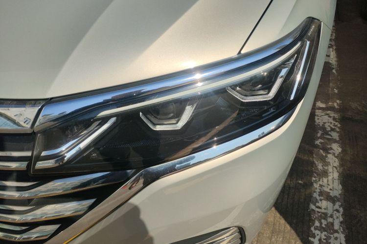 Volkswagen Viloran 2021 car image #23