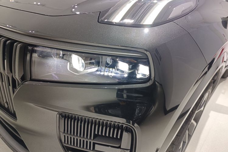 Lynk & Co 09 EM-P 2022 car image #23