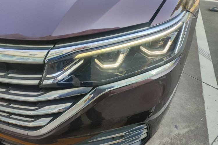 Volkswagen Viloran 2022 car image #23