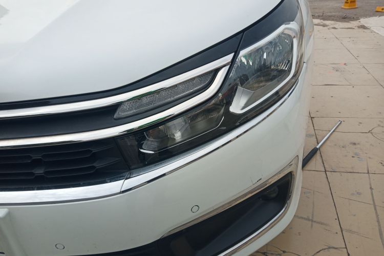 Citroen C4L 2017 car image #23