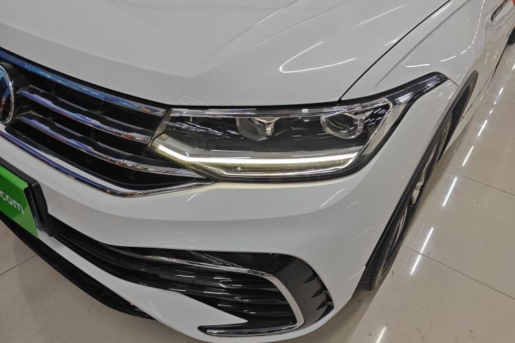 Volkswagen Tiguan X 2021 car image #23