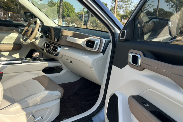 GEELY ICON 2021 car image #23