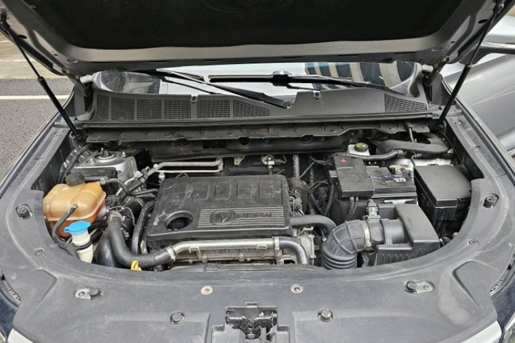 Changan CS85 Coupe 2019 car image #23