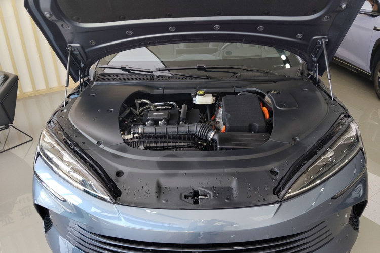 BYD Seal 07 DM-i 2025 #23 BYD Seal 07 DM-i 2025 immagine di auto #23