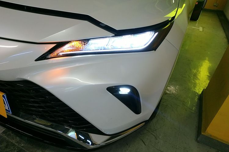 Toyota Venza 2024 صورة سيارة #23