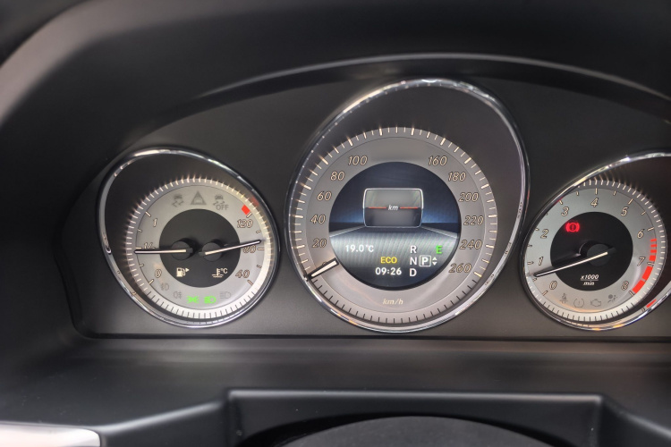 Mercedes-Benz GLK Class 2015 imagem de carro #23