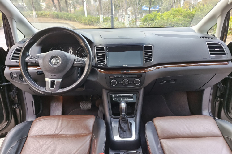 Volkswagen Sharan 2015 imagem de carro #23