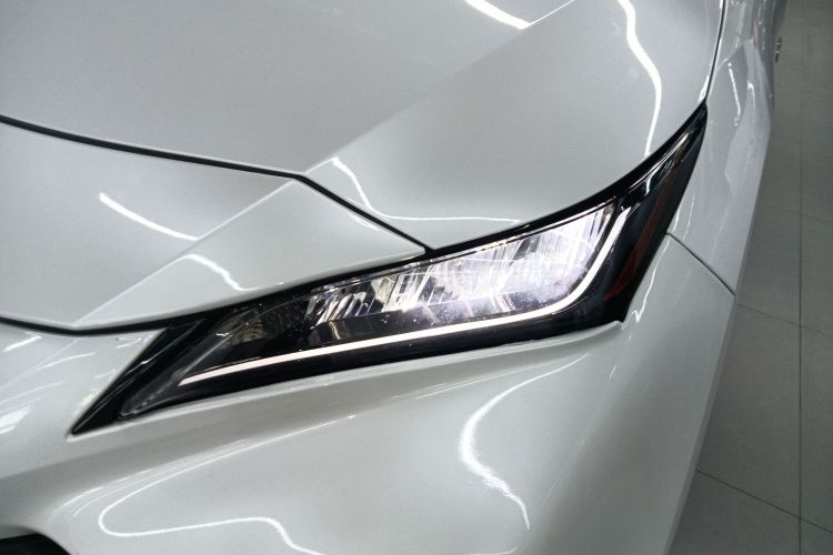 Toyota Venza 2023 صورة سيارة #23