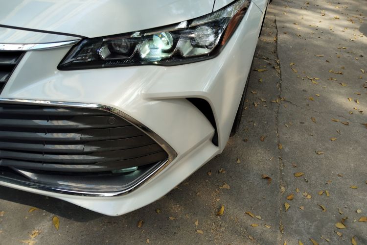 Toyota Avalon 2021 car image #23