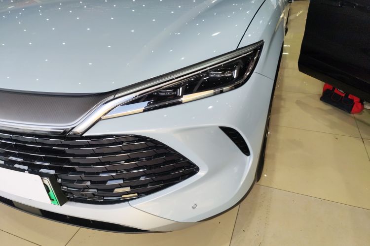BYD SongL DM-i 2025 #23 BYD SongL DM-i 2025 car image #23