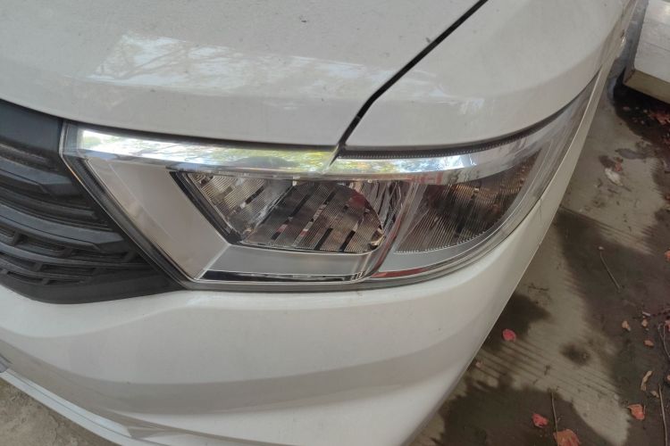 Wuling Hongguang V 2022 immagine di auto #23