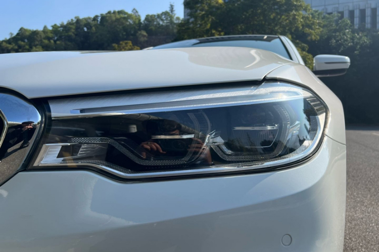 BMW 5 Series New Energy 2019 #23 BMW 5 Series New Energy 2019 car image #23