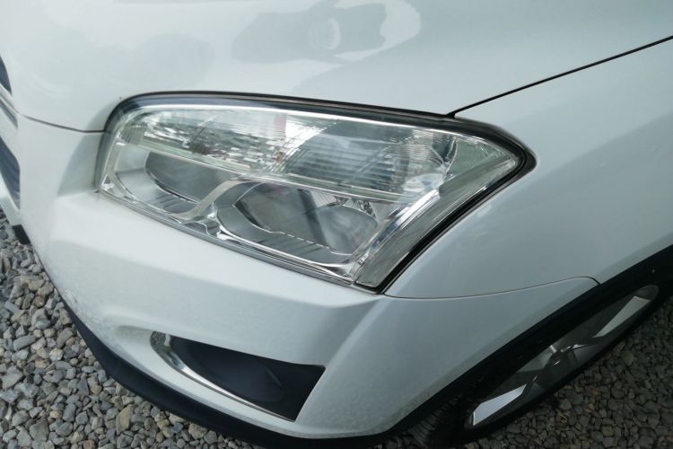 Chevrolet Tracker 2015 immagine di auto #23