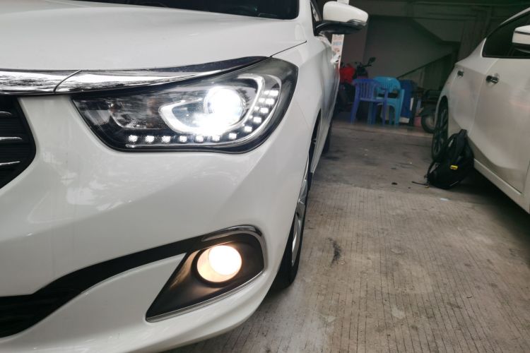 GAC Trumpchi GA6 2019 immagine di auto #23