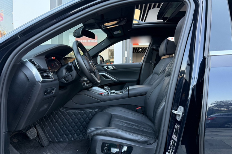 BMW X6 2021 #23 BMW X6 2021 car image #23