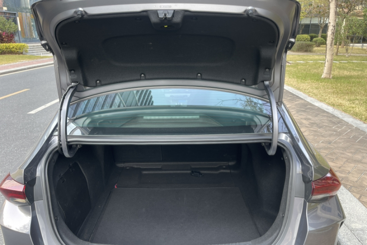 GAC Trumpchi Empow 2023 #23 GAC Trumpchi Empow 2023 car image #23