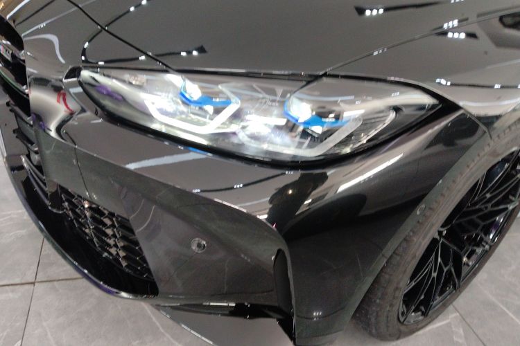 BMW M4 2024 immagine di auto #23