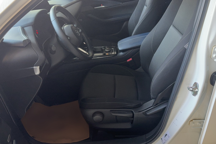 Mazda CX-30 2021 car image #23