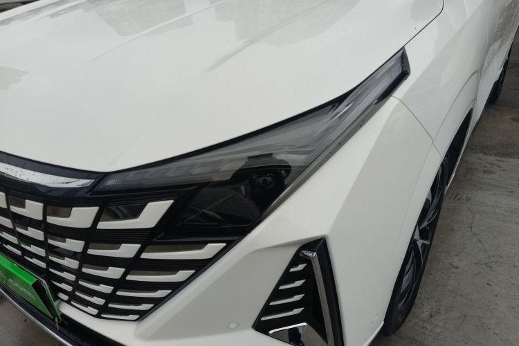 Changan UNI-Z PHEV 2024 #23 Changan UNI-Z PHEV 2024 car image #23