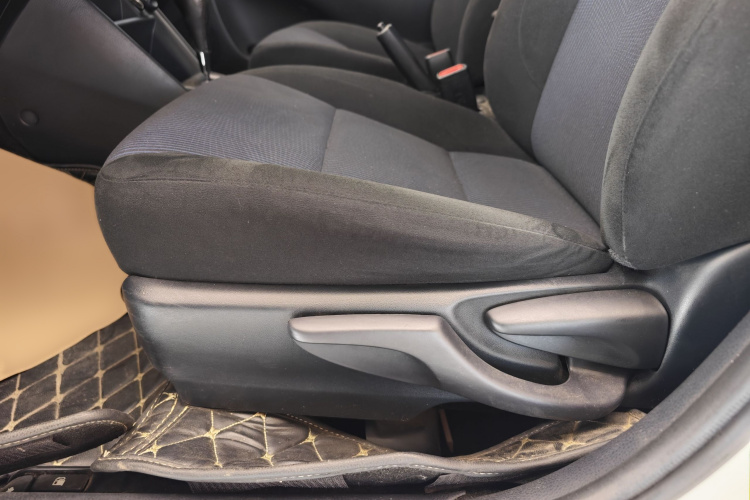 Toyota Yaris L Zhixiang 2019 صورة سيارة #23