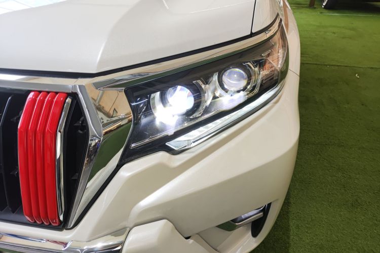 Toyota 2018 #23 Toyota 2018 car image #23