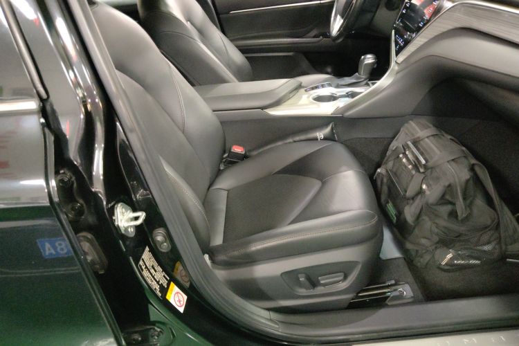 Toyota Camry 2018 car image #23