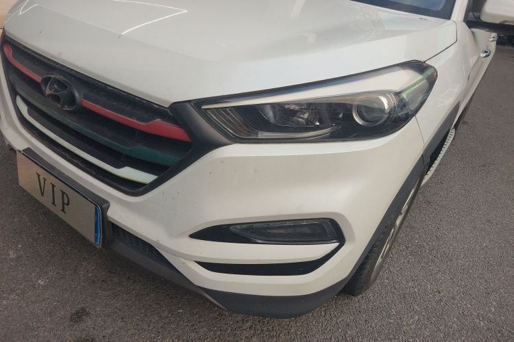 Hyundai Tucson 2018 car image #23