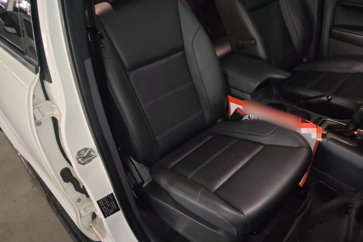 Ford Everest 2017 صورة سيارة #23