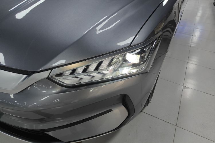 BYD Qin Plus 2023 imagem de carro #23