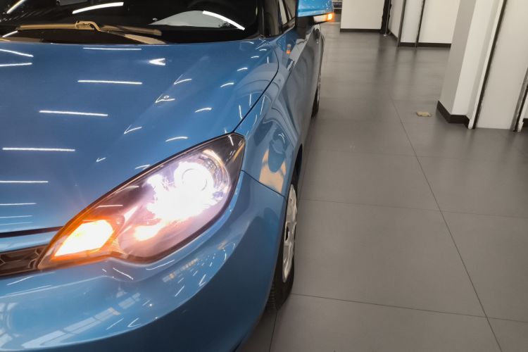 MG 3 2015 car image #23