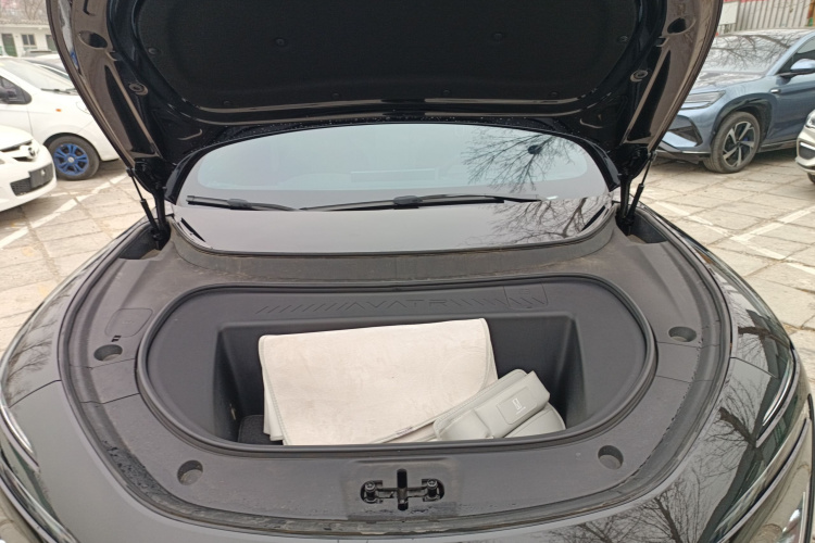 Avatr 12 2024 car image #23