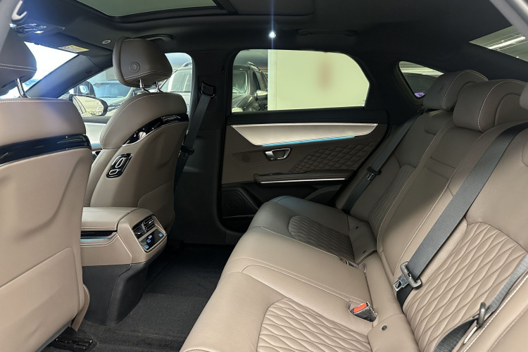 BYD Han 2024 #23 BYD Han 2024 car image #23