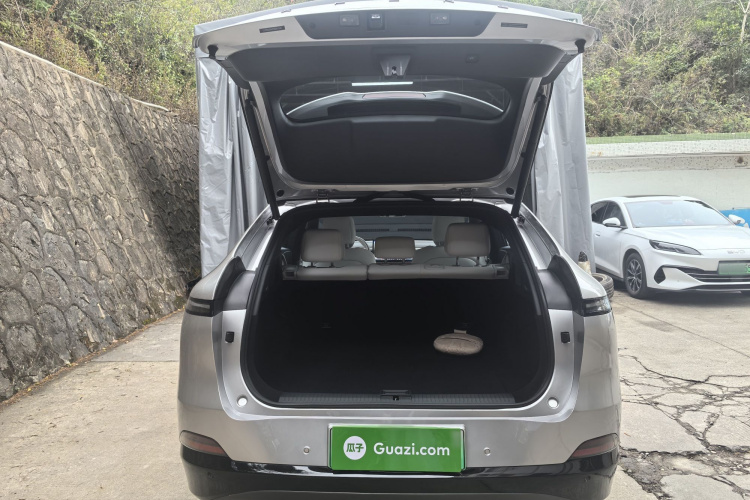 Xpeng G6 2023 immagine di auto #23